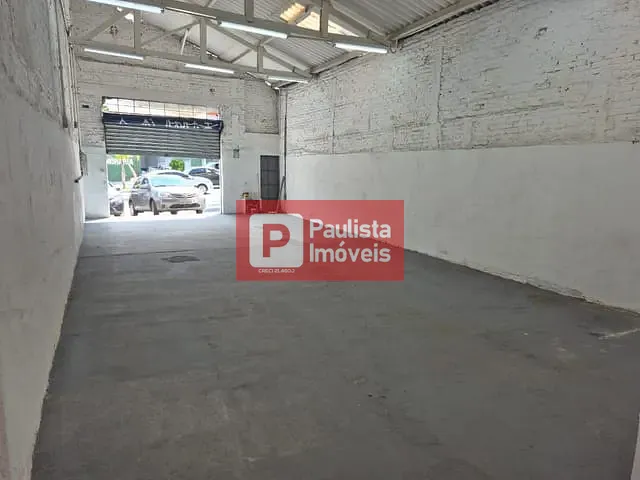 Galpão / Barracão com 150m², para alugar, no bairro Jardim Bélgica em São Paulo
