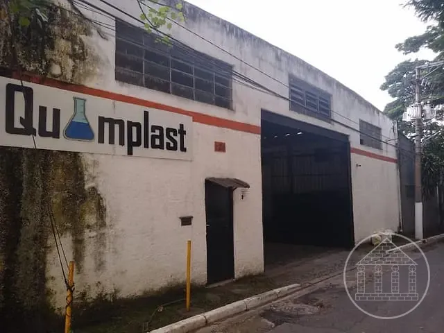 Galpão / Barracão com 900m², à venda, no bairro Socorro em São Paulo