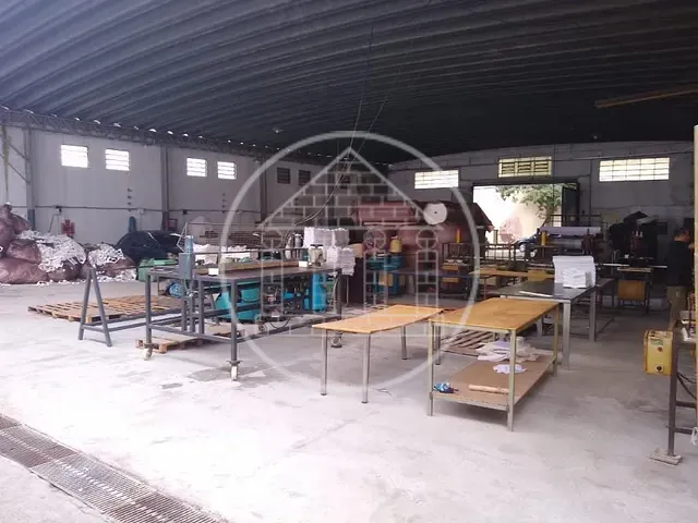 Galpão / Barracão com 900m², à venda, no bairro Socorro em São Paulo