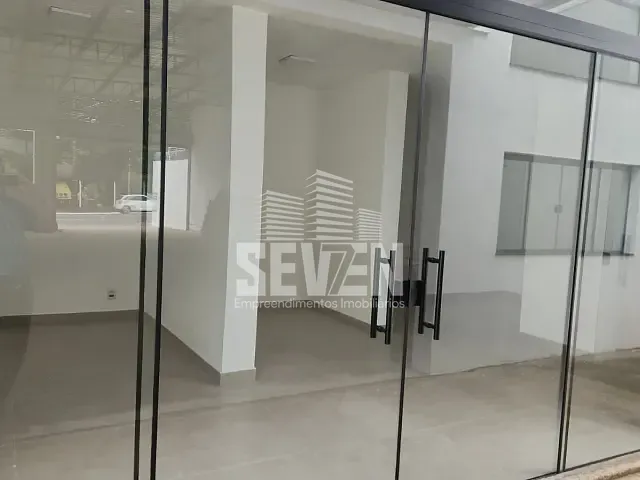 Galpão / Barracão com 400m², à venda, no bairro Jardim Carvalho em Bauru