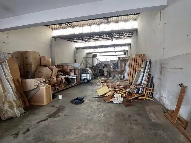 Galpão / Barracão com 649m², para alugar, no bairro Vila Carrão em São Paulo