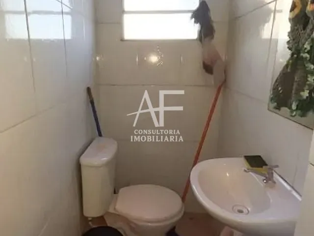 Galpão / Barracão com 300m², à venda, no bairro Jardim Ana Rosa em Taubaté