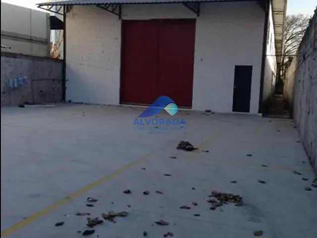 Galpão / Barracão com 1000m², à venda, no bairro Chácaras Reunidas em São José dos Campos