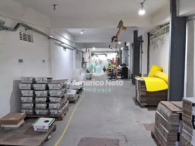 Galpão / Barracão com 1350m², para alugar, no bairro Campestre em Santo André