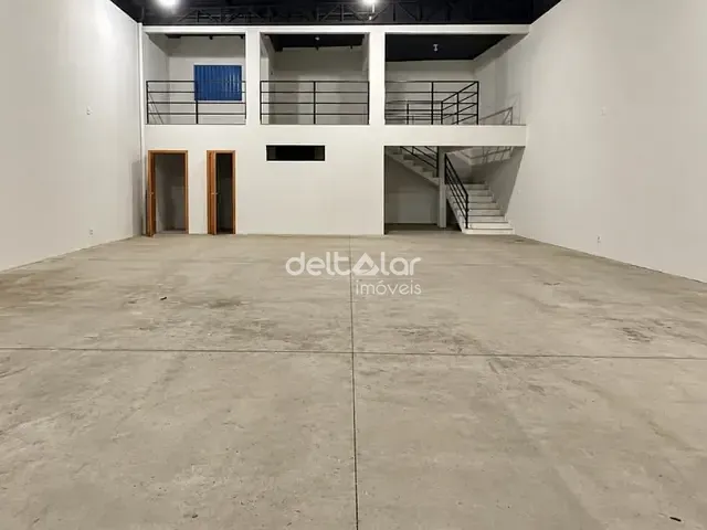 Galpão / Barracão com 180m², para alugar, no bairro Acaiaca em Belo Horizonte