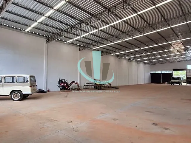 Galpão / Barracão com 1050m², à venda ou para alugar, no bairro Jardim Zavanella em Araraquara