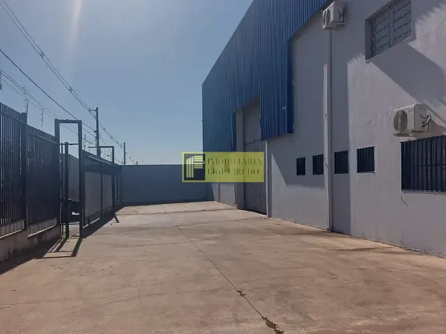 Galpão / Barracão com 1500m², para alugar, no bairro Vila Toninho em São José do Rio Preto