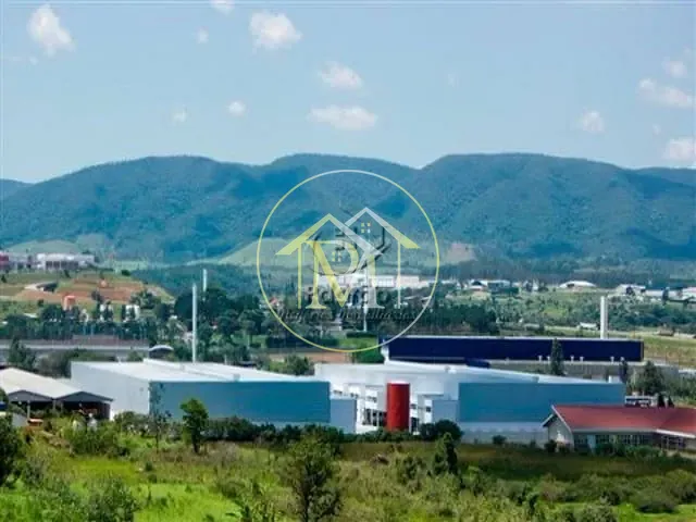 Galpão / Barracão com 8606m², para alugar, no bairro Distrito Industrial em Jundiaí