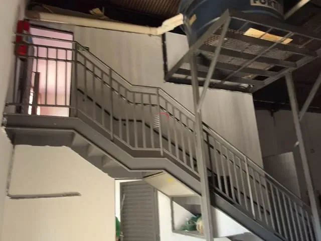 Galpão / Barracão com 258m², para alugar, no bairro Conjunto Café em Londrina