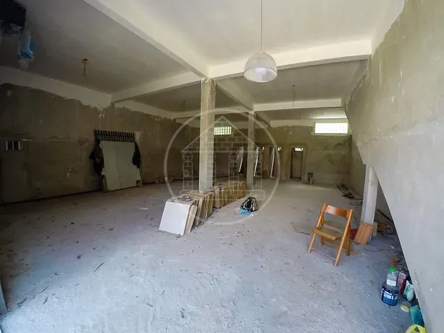 Galpão / Barracão com 240m², para alugar, no bairro Jardim Casa Grande em São Paulo