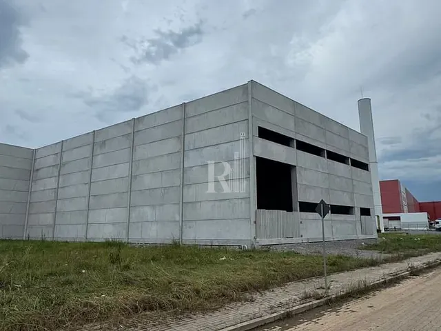 Galpão / Barracão com 1010m², à venda, no bairro Santa Luzia em Tijucas