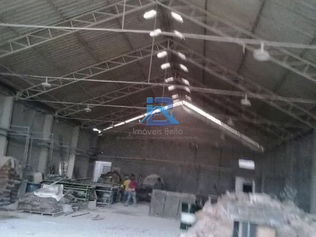 Galpão / Barracão com 850m², à venda, no bairro Pimentas em Guarulhos