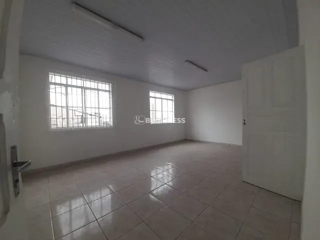Galpão / Barracão com 210m², para alugar, no bairro Nova Gerty em São Caetano do Sul