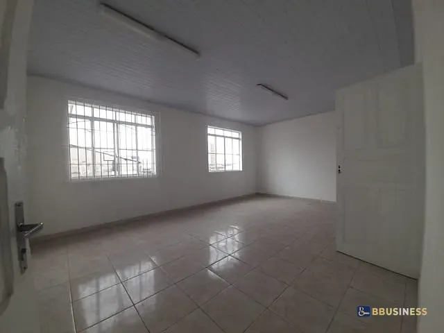 Galpão / Barracão com 210m², para alugar, no bairro Nova Gerty em São Caetano do Sul