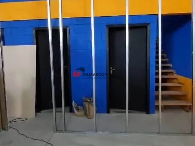 Galpão / Barracão à venda, no bairro Fundação em São Caetano do Sul