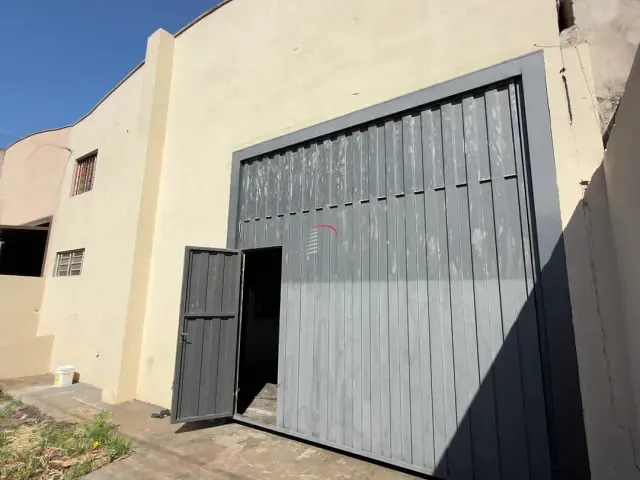 Galpão / Barracão com 258m², para alugar, no bairro Conjunto Café em Londrina