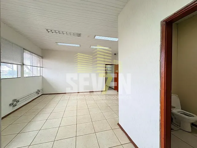 Galpão / Barracão com 4983m², para alugar, no bairro Distrito Industrial III em Bauru