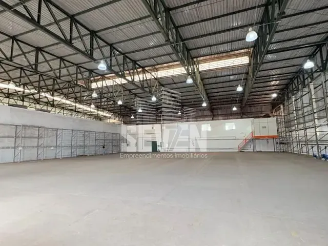 Galpão / Barracão com 4983m², para alugar, no bairro Distrito Industrial III em Bauru