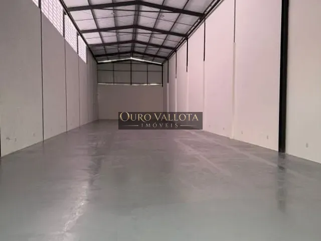 Galpão / Barracão com 500m², para alugar, no bairro Vila Santa Clara em São Paulo
