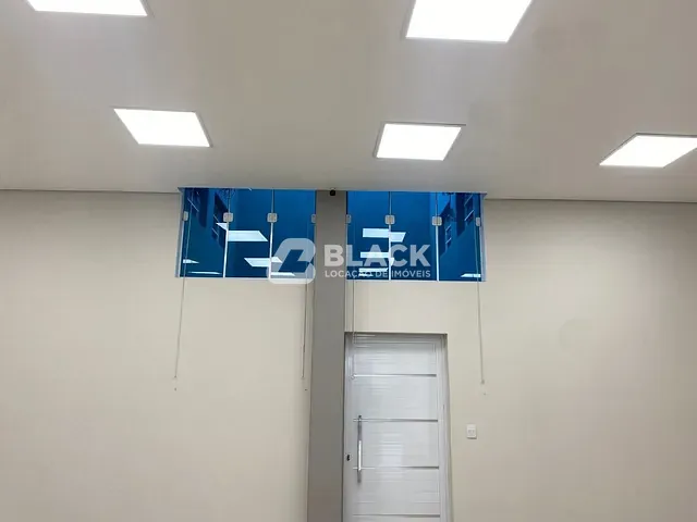 Galpão / Barracão com 460m², para alugar, no bairro Vila Lucy em Sorocaba