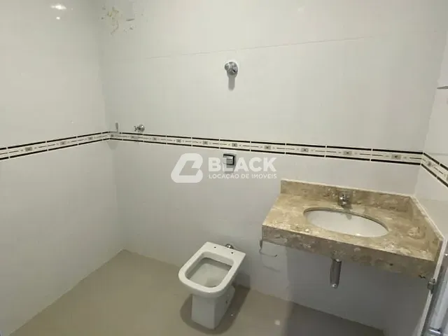 Galpão / Barracão com 460m², para alugar, no bairro Vila Lucy em Sorocaba