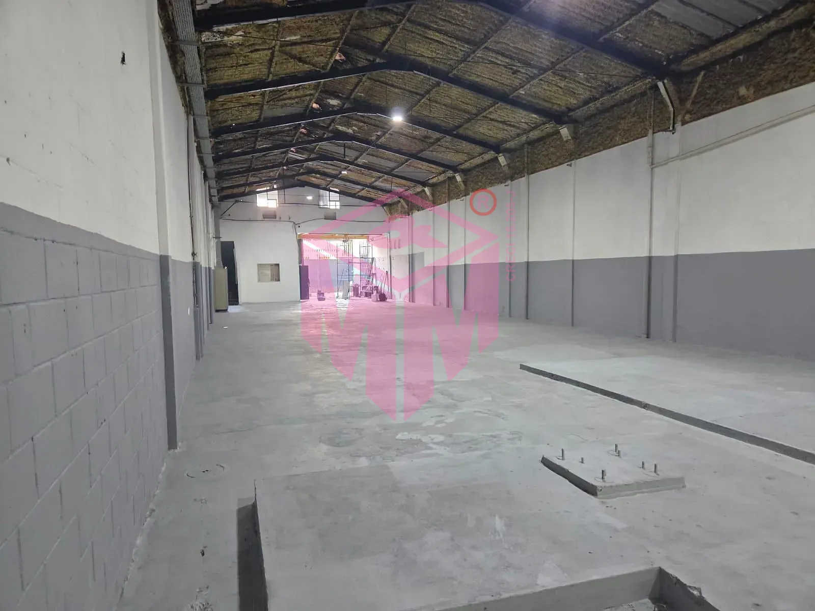 Depósito-Galpão, 734 m² - Foto 1