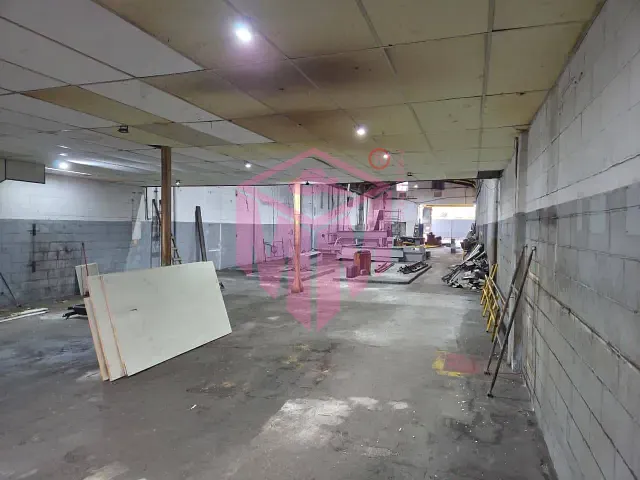Galpão / Barracão com 635m², à venda, no bairro Vila Valparaíso em Santo André