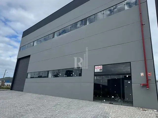 Galpão / Barracão com 800m², à venda, no bairro Santa Luzia em Tijucas