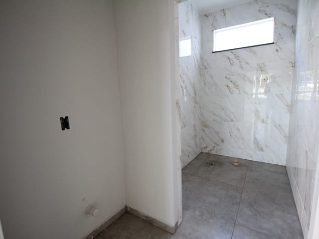 Galpão / Barracão com 355m², para alugar, no bairro Sitio Santa Rita em São João da Boa Vista