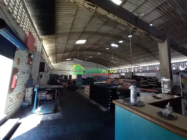 Galpão / Barracão com 1000m², para alugar, no bairro Distrito Industrial em Teresina