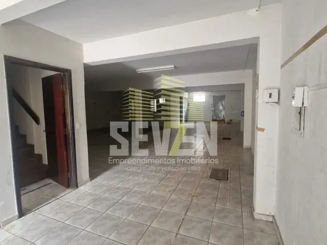 Galpão / Barracão com 300m², à venda ou para alugar, no bairro Jardim José Kalil em Bauru