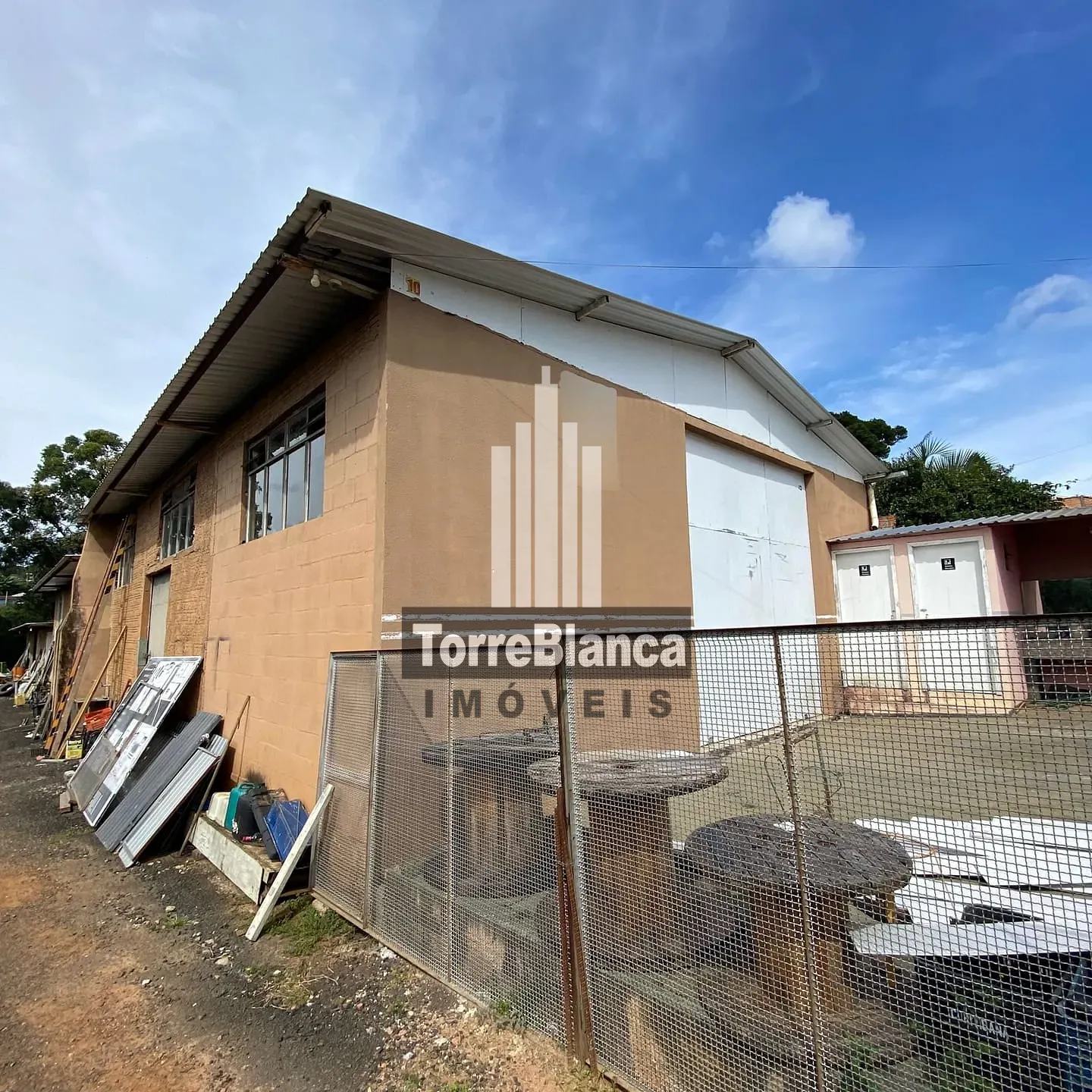 Depósito-Galpão, 2024 m² - Foto 1