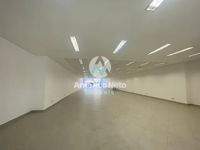 Galpão / Barracão com 820m², para alugar, no bairro Santo Antônio em São Caetano do Sul
