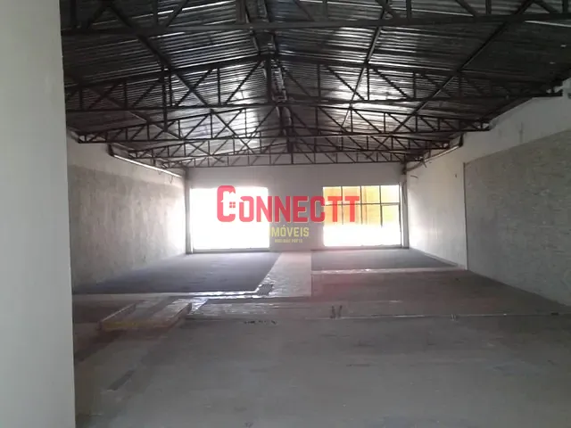 Galpão / Barracão com 750m², para alugar, no bairro Ipiranga em Ribeirão Preto