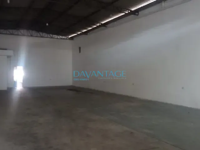 Galpão / Barracão com 350m², para alugar, no bairro Jardim Cidade Pirituba em São Paulo