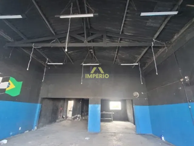Galpão / Barracão com 121m², para alugar, no bairro Vila Nova em Salto