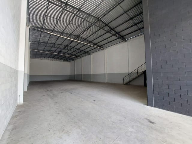 Foto do Galpão / Barracão - Galpão para venda e locação, centro empresarial Linc Sorocaba, salas de administração e de atendimento, piso de concreto usinado, pé direito de 9.5 mts. | Plus Negócios Imobiliários