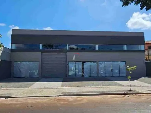 Galpão / Barracão com 634m², para alugar, no bairro Messiânico em Londrina