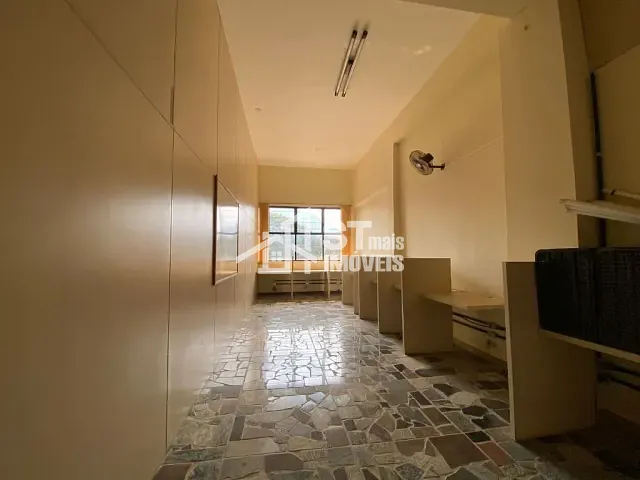 Galpão / Barracão com 630m², para alugar, no bairro Vila Buzato em Andradas