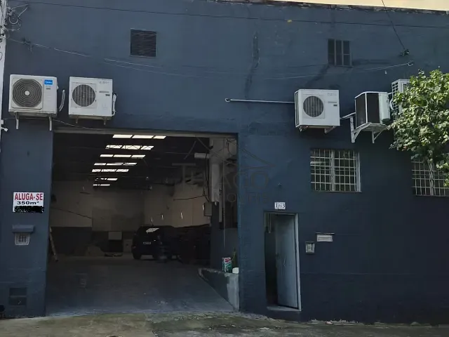 Galpão / Barracão com 350m², para alugar, no bairro Cambuci em São Paulo