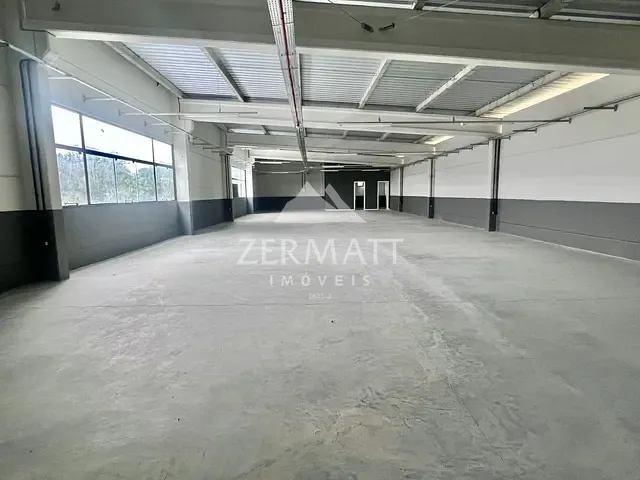 Galpão / Barracão com 1m², para alugar, no bairro Salto em Blumenau
