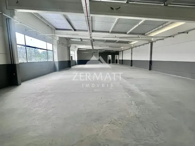 Galpão / Barracão com 1m², para alugar, no bairro Salto em Blumenau