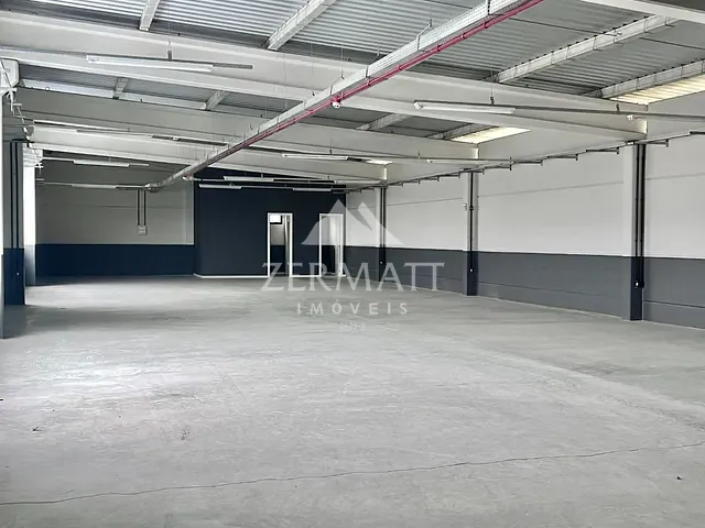 Galpão / Barracão com 1m², para alugar, no bairro Salto em Blumenau