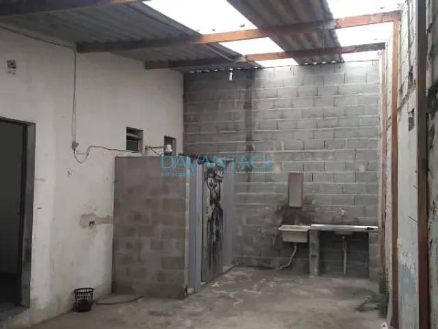 Galpão / Barracão com 300m², para alugar, no bairro Vila Mangalot em São Paulo