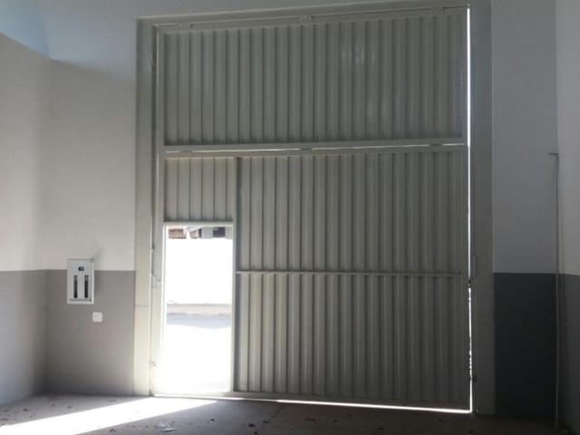 Galpão / Barracão com 436m², à venda, no bairro Vila Moimaz em Birigüi
