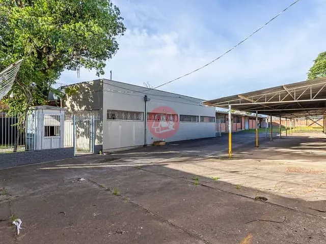 Galpão / Barracão com 600m², para alugar, no bairro Farrapos em Porto Alegre