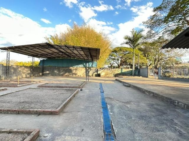 Foto do Galpão / Barracão - Galpão para alugar, 406 m² por R$ 10.413,51/mês - Vila Letônia - São José dos Campos/SP | RUSSI IMÓVEIS