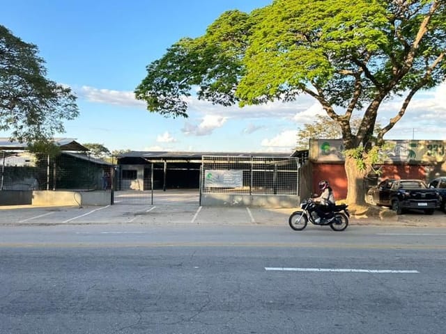 Foto do Galpão / Barracão - Galpão para alugar, 406 m² por R$ 10.413,51/mês - Vila Letônia - São José dos Campos/SP | RUSSI IMÓVEIS