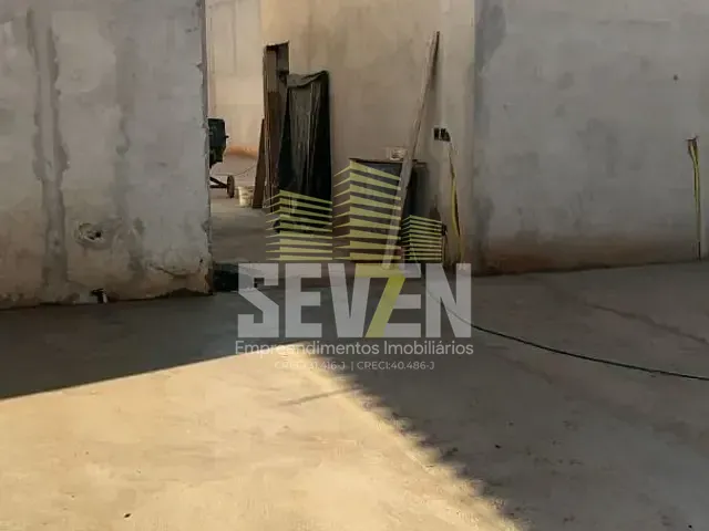 Galpão / Barracão com 484m², para alugar, no bairro Vila Engler em Bauru