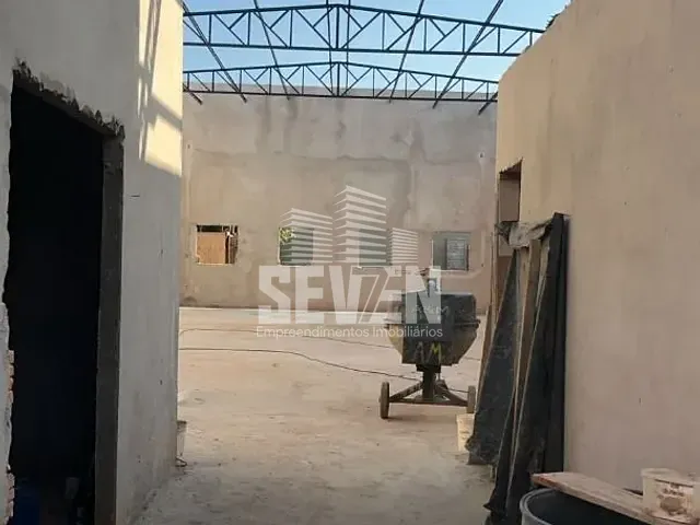 Galpão / Barracão com 484m², para alugar, no bairro Vila Engler em Bauru